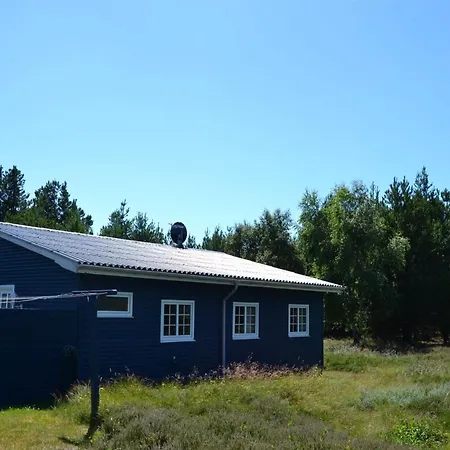 Redward - 1km From The Sea By Interhome *