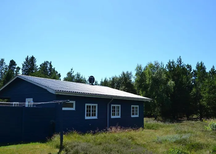 Redward - 1km From The Sea By Interhome *