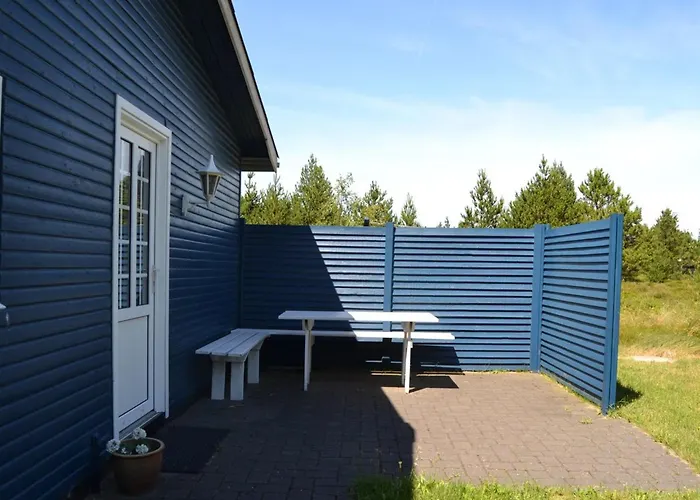 Redward - 1km From The Sea By Interhome Molby