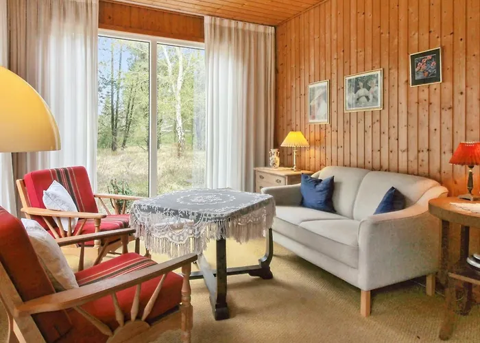 Redward - 1km From The Sea By Interhome Molby